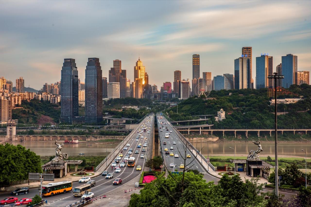 Radisson Blu Plaza Chongqing - Free 2 Bottle Of Local Beer Per Room During Stay Eksteriør bilde