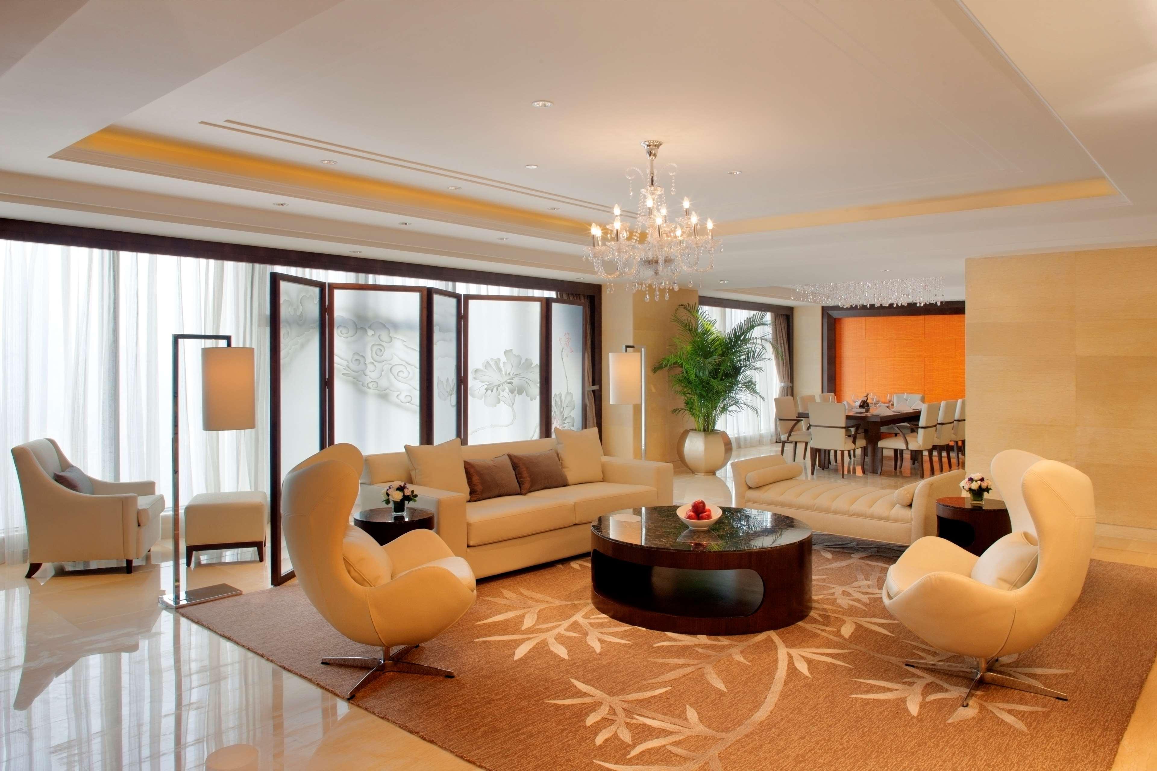 Radisson Blu Plaza Chongqing - Free 2 Bottle Of Local Beer Per Room During Stay Eksteriør bilde