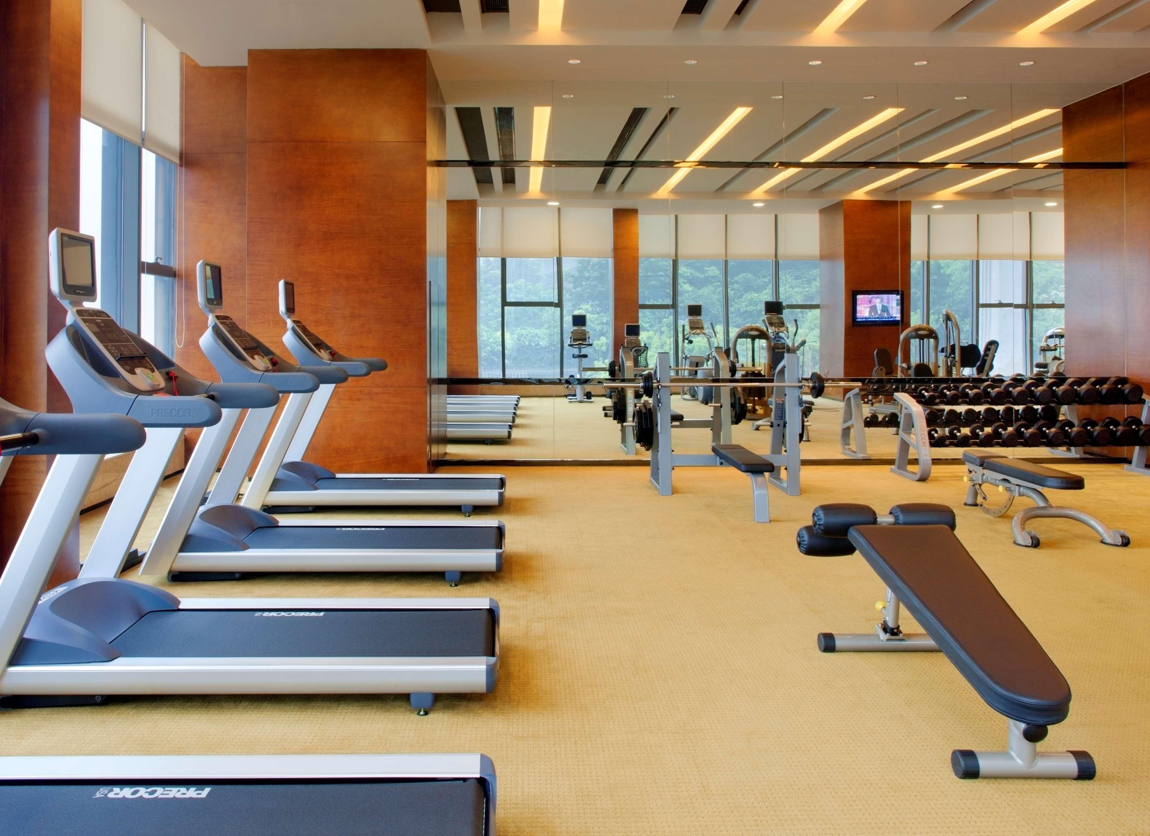 Radisson Blu Plaza Chongqing - Free 2 Bottle Of Local Beer Per Room During Stay Fasiliteter bilde