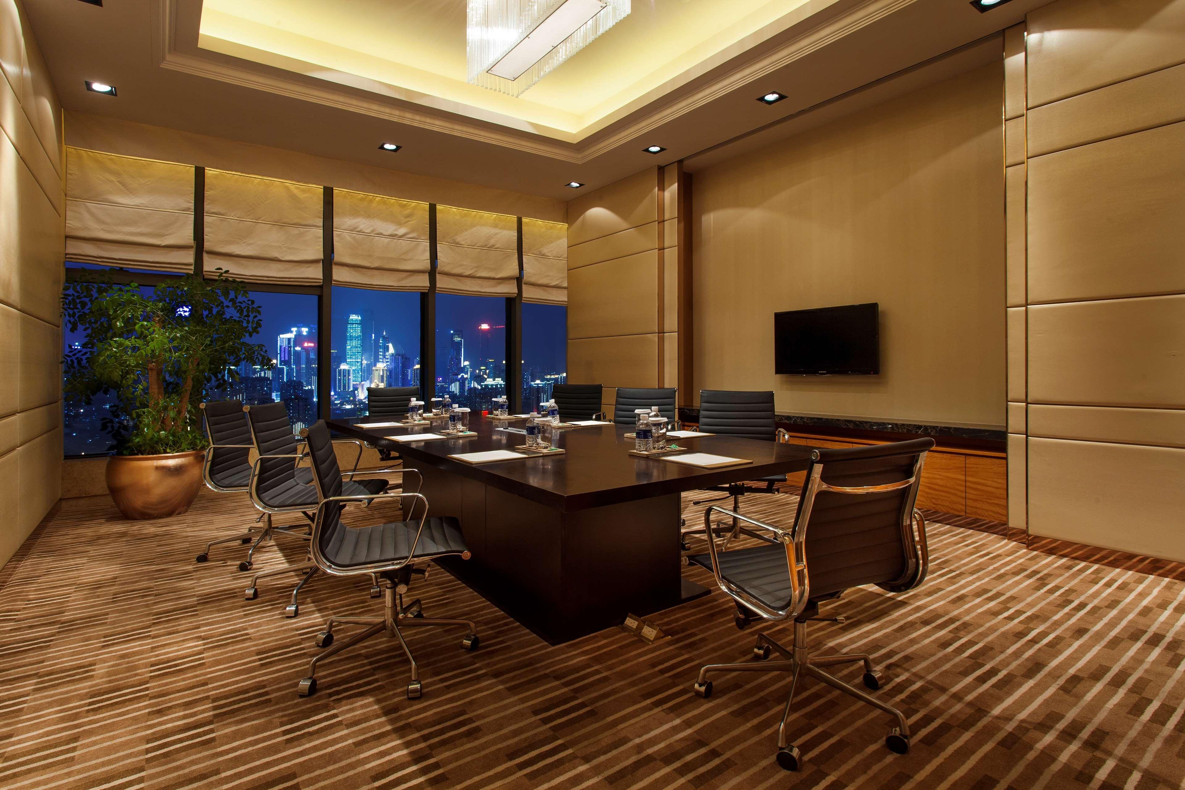 Radisson Blu Plaza Chongqing - Free 2 Bottle Of Local Beer Per Room During Stay Eksteriør bilde