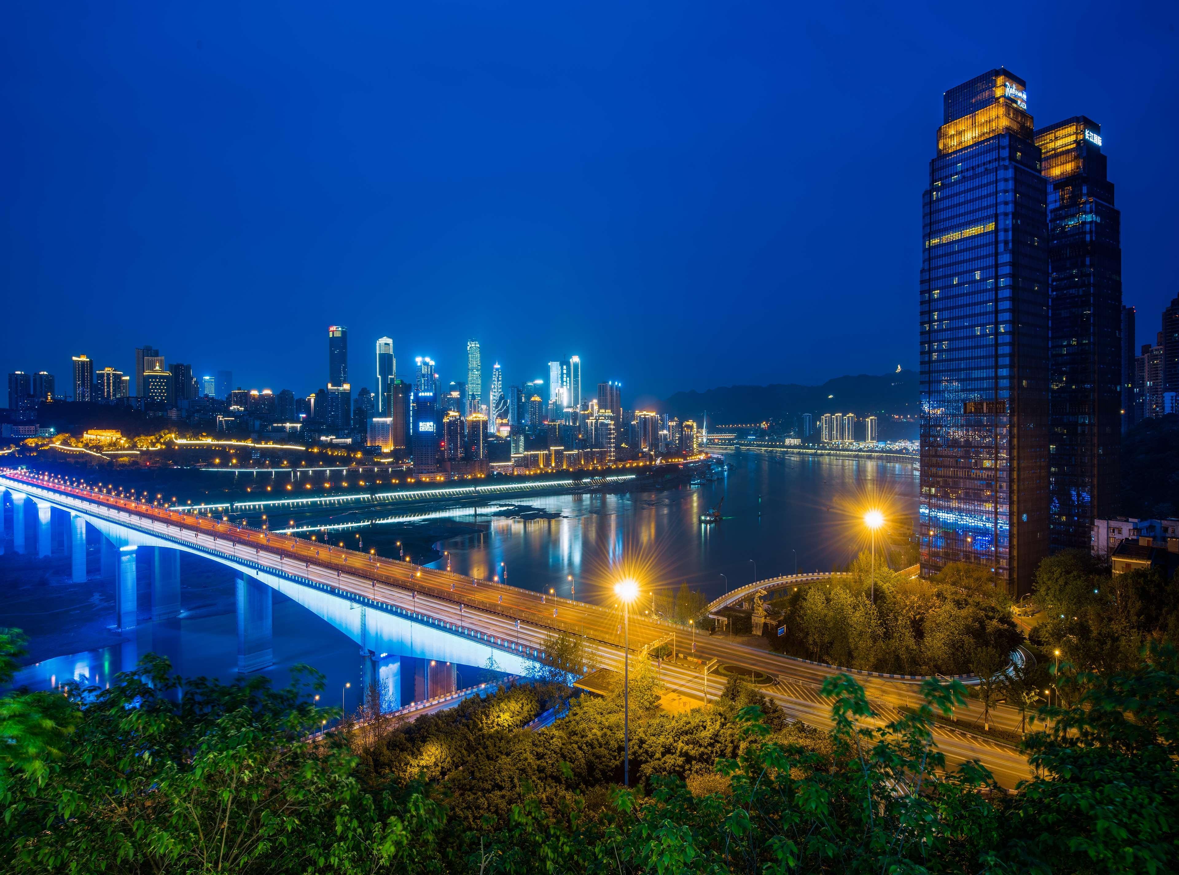 Radisson Blu Plaza Chongqing - Free 2 Bottle Of Local Beer Per Room During Stay Eksteriør bilde