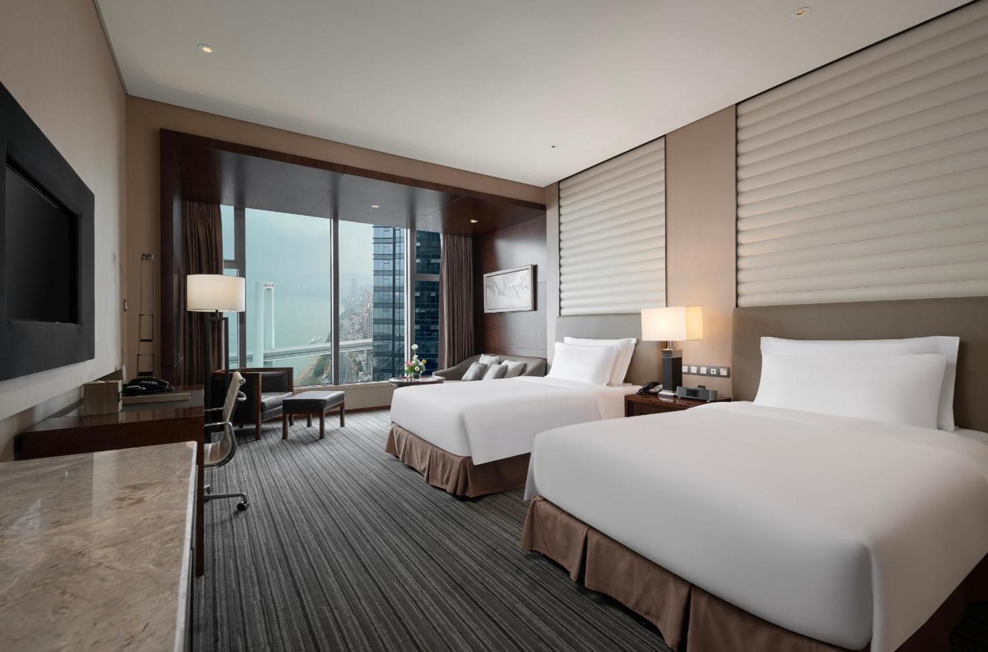 Radisson Blu Plaza Chongqing - Free 2 Bottle Of Local Beer Per Room During Stay Eksteriør bilde