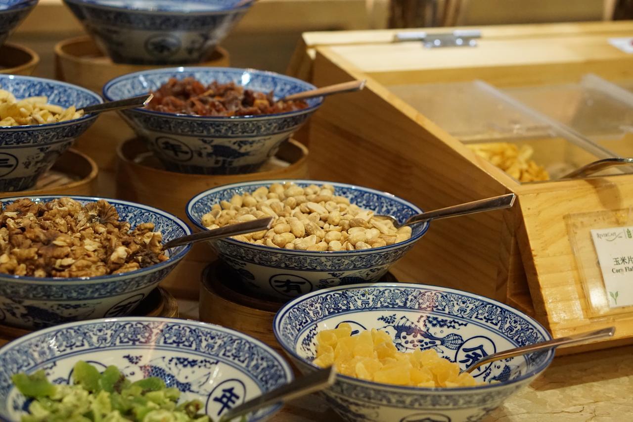 Radisson Blu Plaza Chongqing - Free 2 Bottle Of Local Beer Per Room During Stay Eksteriør bilde